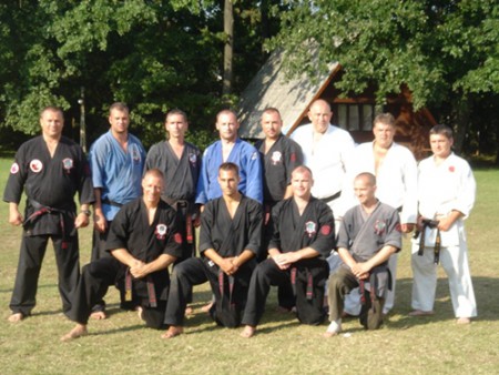 Tata 2009.